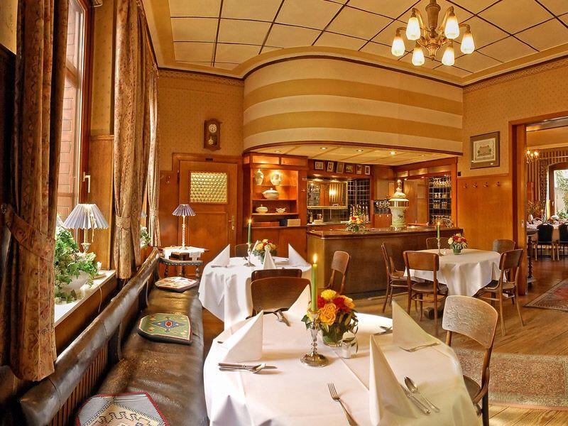 Landgasthaus & Hotel Lindenhof Königslutter am Elm Dış mekan fotoğraf
